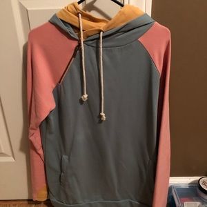 Multicolor double hood